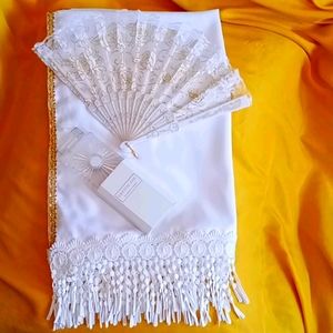 Hand Fans and Lapscarf Set